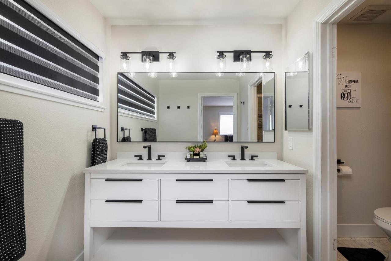 Single Story Minutes From Summerlin With Rv Parking & Dog Friendly Las Vegas Exterior photo