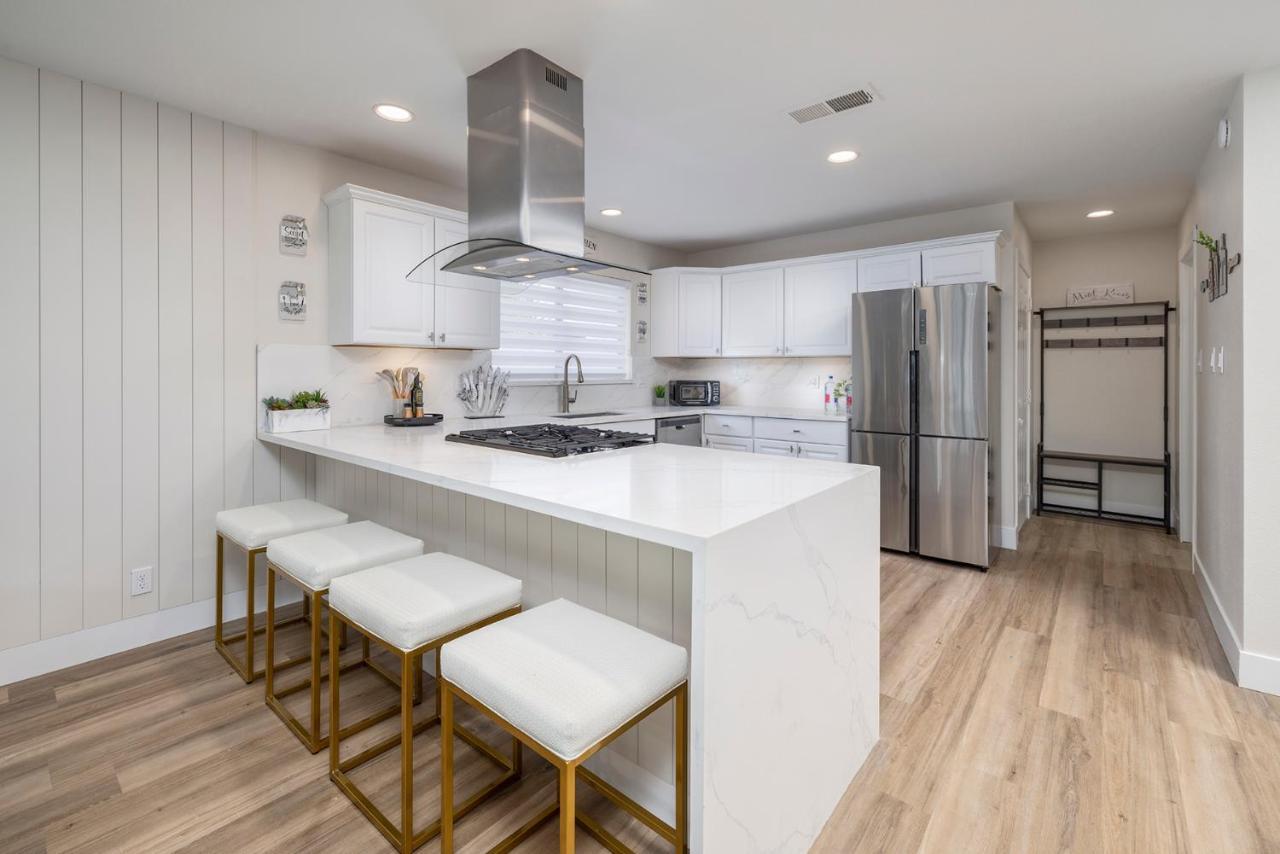 Single Story Minutes From Summerlin With Rv Parking & Dog Friendly Las Vegas Exterior photo